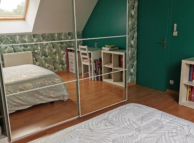 House Next To The Circuit Homestay szállás